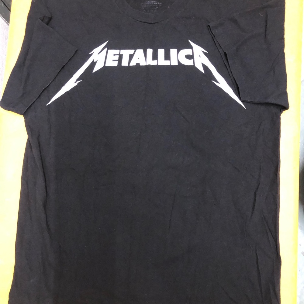 Metallica rock n roll Graphic Short Sleeve Tee - Black